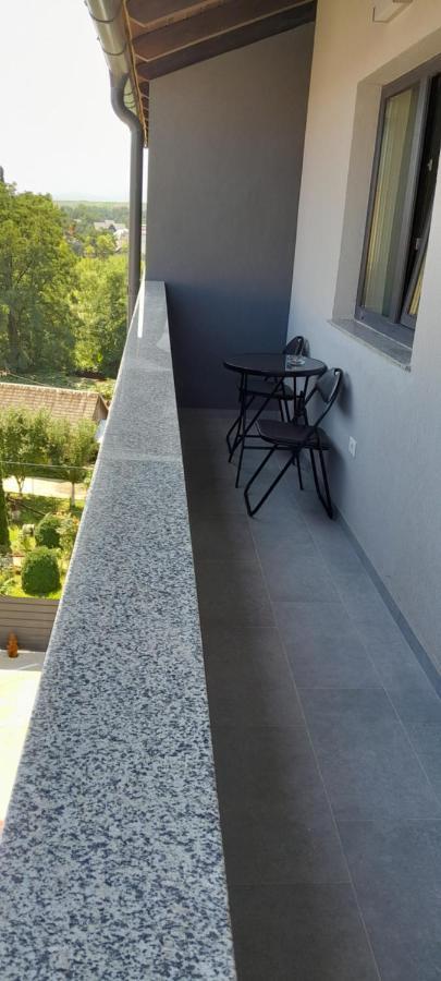 Apartament 3 Camere, Targu Neamt Et4 外观 照片